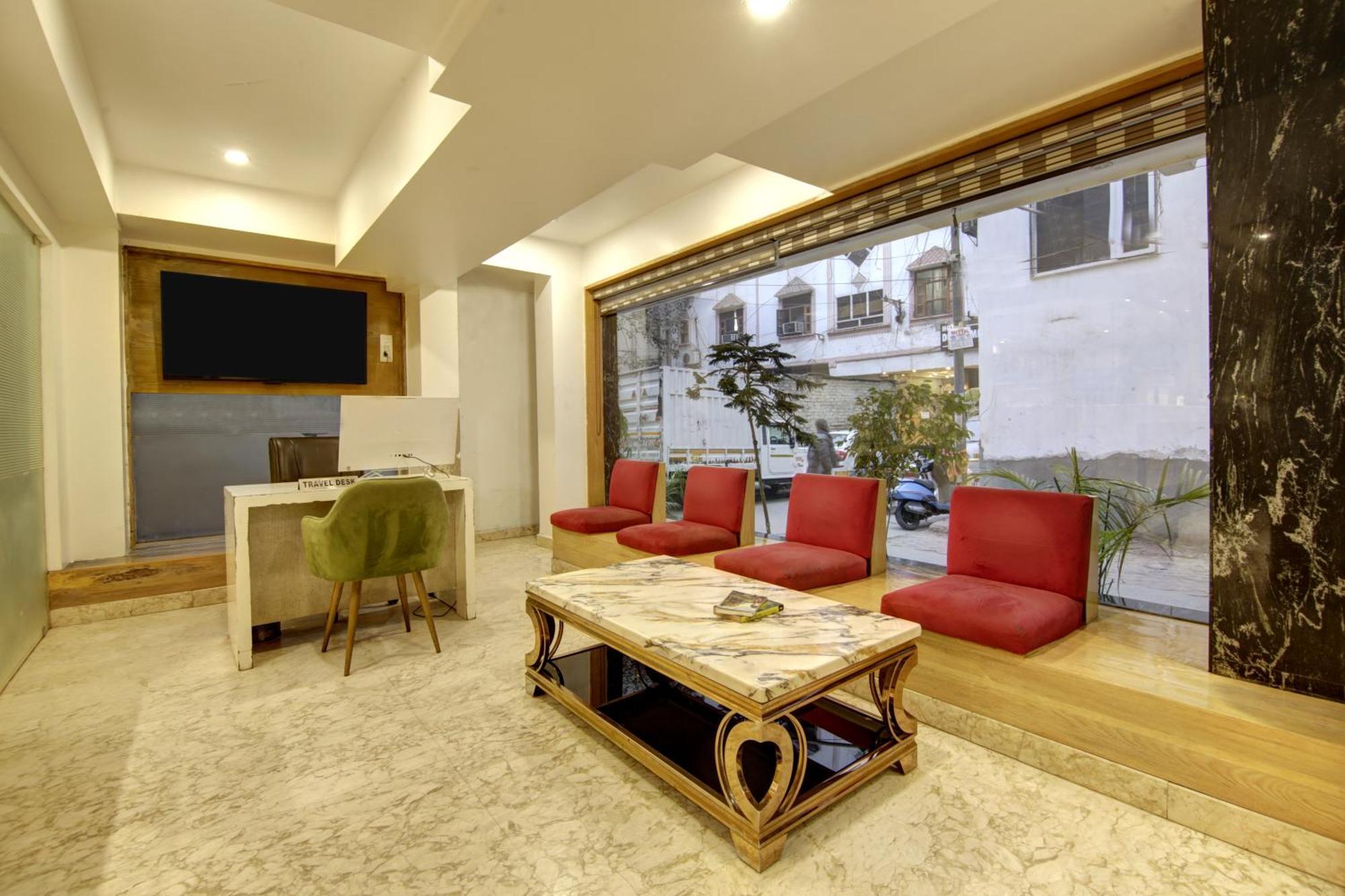 The Shanti Plaza - Hotel