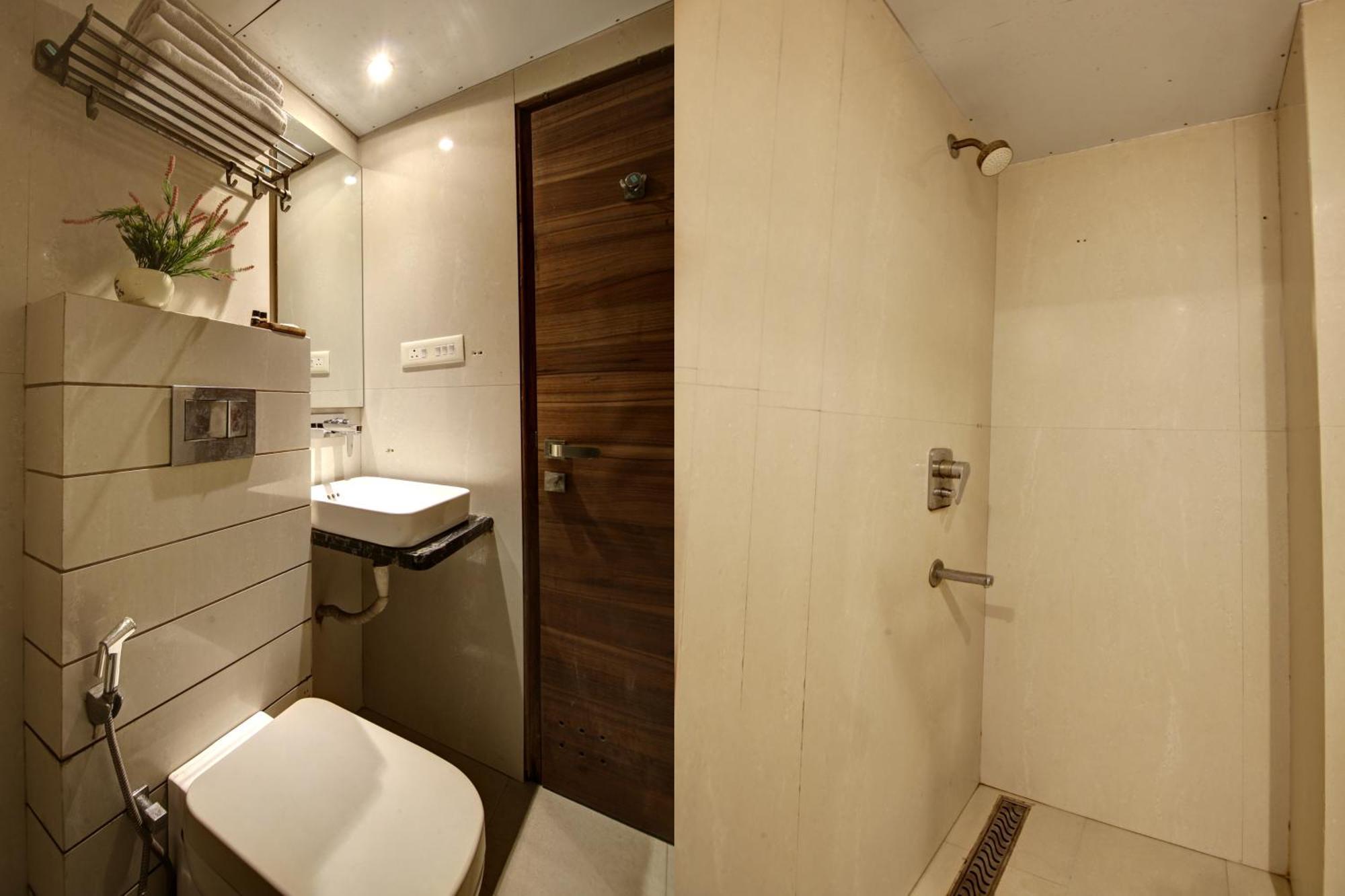 The Shanti Plaza - Hotel 4*